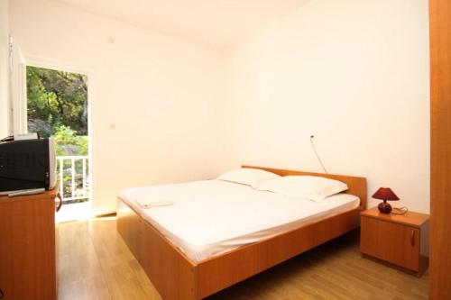 Apartments and rooms by the sea Lucica Lastovo - 990 - image 2