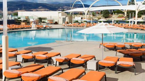 Swimming pool, Grand Sierra Resort & Casino in Reno (NV)