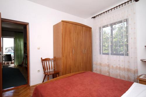 Apartments by the sea Rogoznica - 1089 - image 14