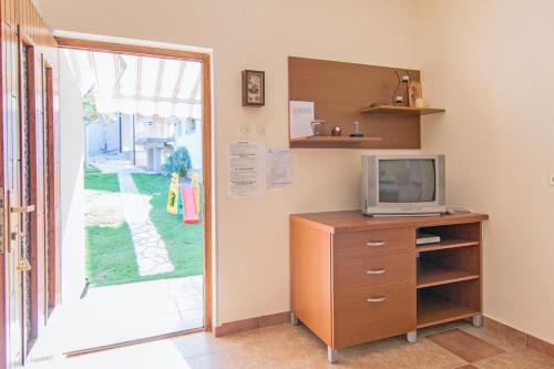 Apartments for families with children Banjole Pula - 2258 - main image