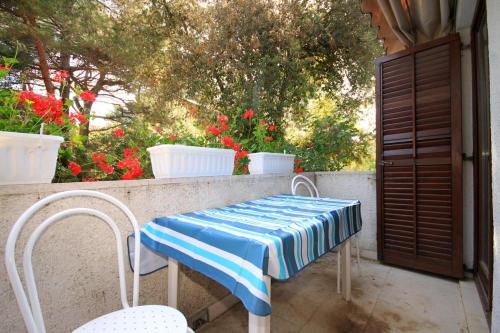 Apartments by the sea Artatore Losinj - 2509 - image 5