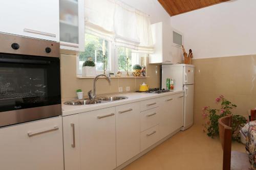Apartments by the sea Drasnice Makarska - 2644 - image 13