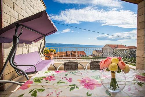  Apartments with a parking space Sumpetar, Omis - 2807, Pension in Sumpetar