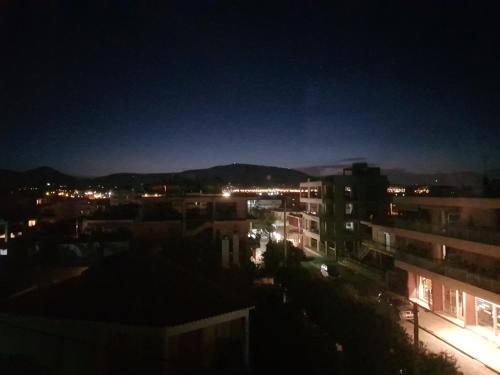 Udsigt, BOUTIQUE Athens Airport Apartments - Airport Nearby - Contactless Self Check-in Available 24 Hours in Markópoulo