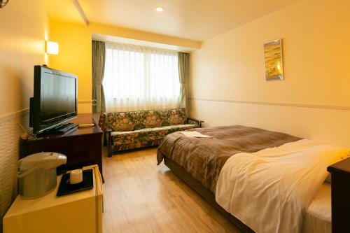 room detail thumbnail 2