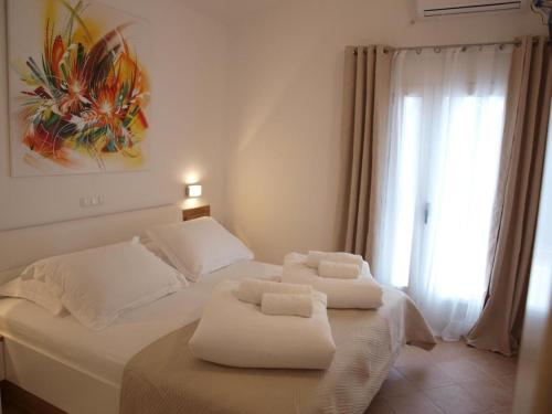 Seaside apartments with a swimming pool Mudri Dolac, Hvar - 4050