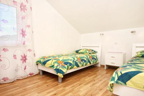 Apartments by the sea Cove Vrbovica bay - Vrbovica (Korcula) - 4452 - image 2