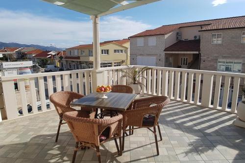 شرفة/ تراس, Apartments with parking spaces Orebic, Peljesac - 4500 in Orebic