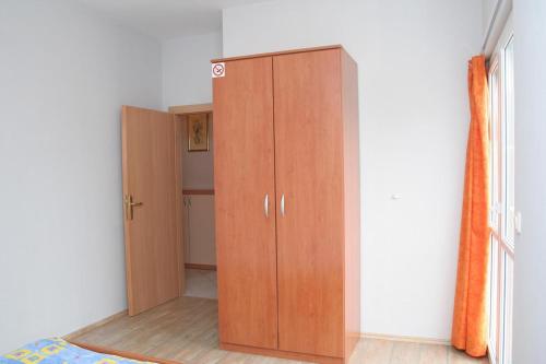 One-Bedroom Apartment with Balcony image 1