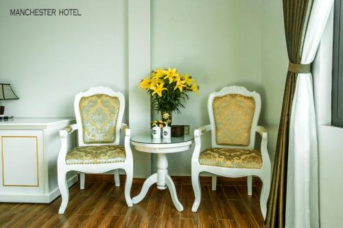 Manchester Hotel Ha Long – Halong