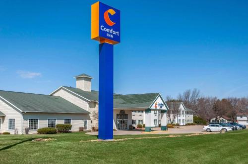 Comfort Inn Dyersville Near the Field of Dreams