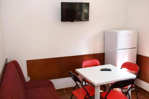 Apartments with a parking space Gradac, Makarska - 5198