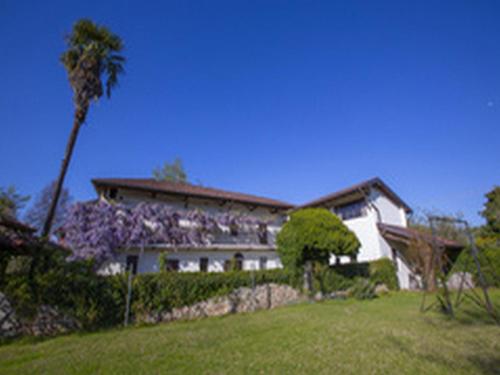  Villa di Charme, Pension in Agrate Conturbia