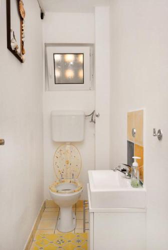 Two-Bedroom Apartment with Terrace image 7