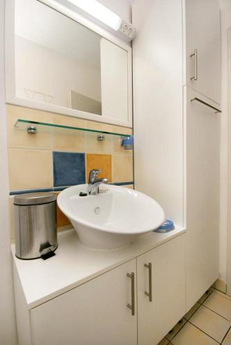 Two-Bedroom Apartment with Terrace image 8