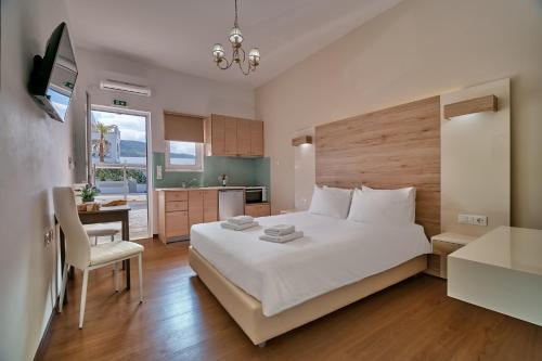 Emmanouela's Apts 5