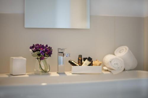Santacroce Luxury Rooms - image 3