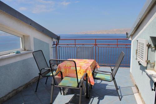 Apartments and rooms with WiFi Senj - 5560 Senj 