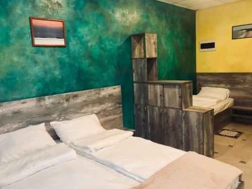 Hotel Elite - image 7