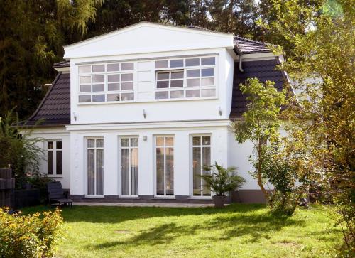 App. Weisses Haus 4.3km von Glienicke/Nordbahn entfernt