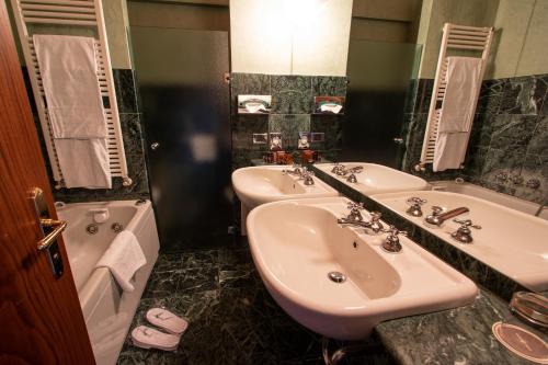 Albergo Le Due Corti - image 4
