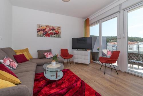 Apartments with a parking space Podstrana Split - 17067