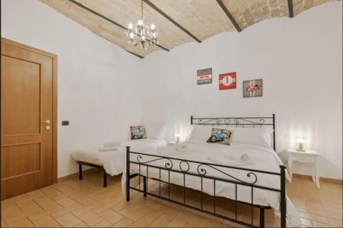 Roma Colosseum Apartment, Рим (фото 5)
