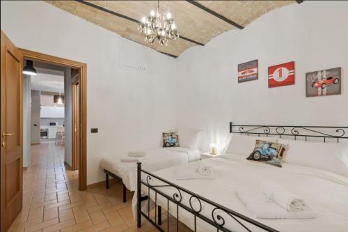 Roma Colosseum Apartment, Рим (фото 8)