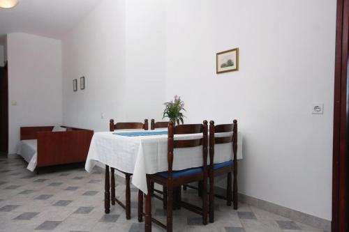 Apartments by the sea Bibinje Zadar - 5759 - image 12
