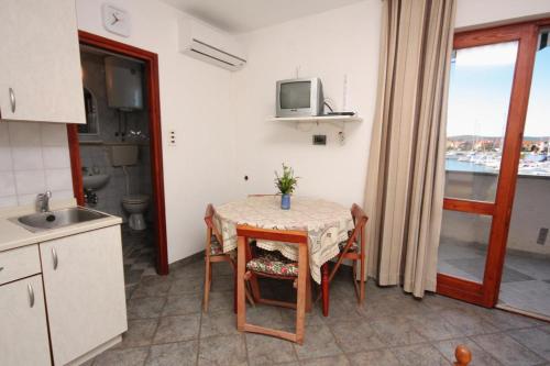 Apartments by the sea Bibinje Zadar - 5759 - image 2