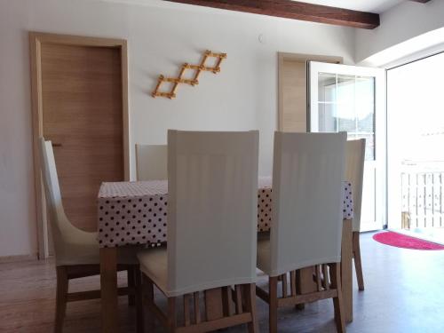  Apartments Ani in Vela Luka