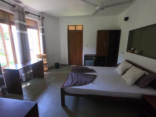 Double Room with Private Bathroom image 2