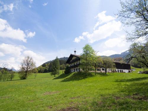 Blissful Apartment in Itter with a view - Itter