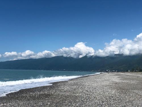 Алахадзы абхазия фото поселка и пляжа Алахадзы абхазия фото поселка и пляжа