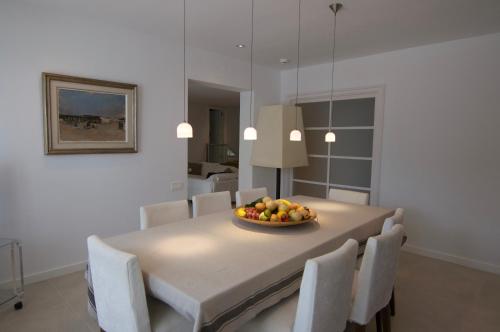 Luxury Beach House - image 4