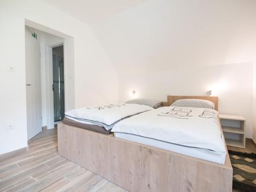 Apartments and rooms Natasa 2