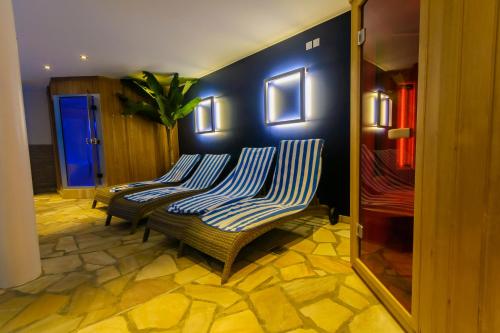 Hotel Pracha - image 14