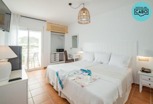Hostal del Cabo - Pueblo Blanco