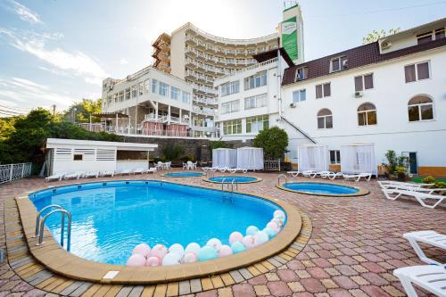 Garden Hills Hotel