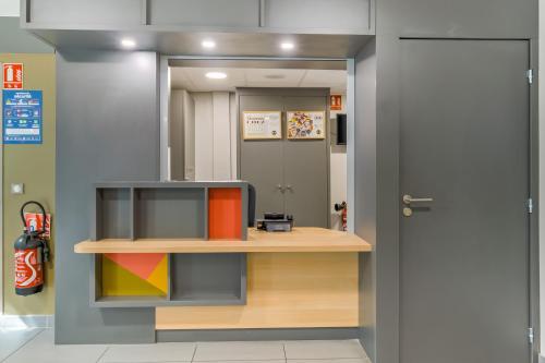 B&B Hôtel Marseille La Valentine - image 13