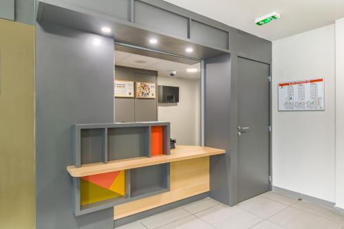 B&B Hôtel Marseille La Valentine - image 11