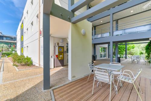 B&B Hôtel Marseille La Valentine - image 2