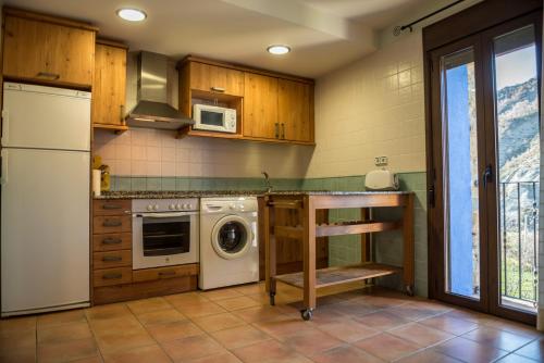 virtuve, CASA BERNAT in Aren