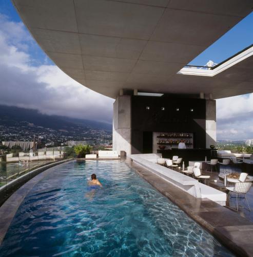 Habita Monterrey Hotel