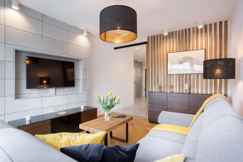 Apartments Poznań Niedziałkowskiego by Renters - image 8