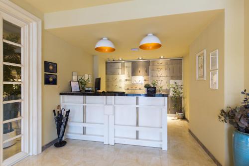 Xenon Hotel - image 6