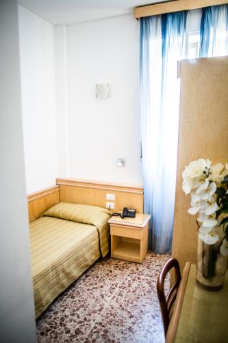 1 twin bed