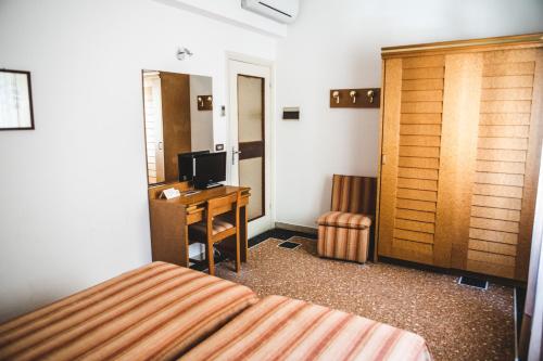 Hotel West End Room Type - Quadruple Room