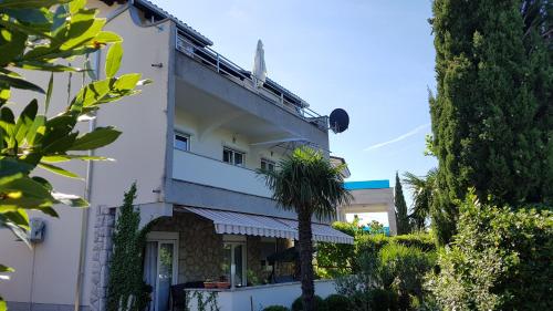  Apartments Mariva, Unterkunft in Dramalj