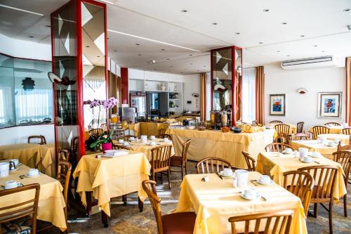 Restaurante, Hotel West End in Alassio